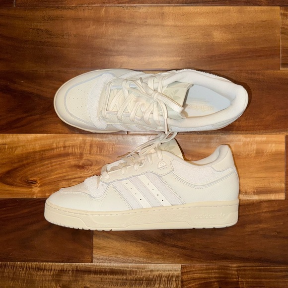 SOLD❗️- Adidas Rivalry 86 Low Off White/Orbit Grey IE7139 - Size 12.5 - Picture 2 of 16